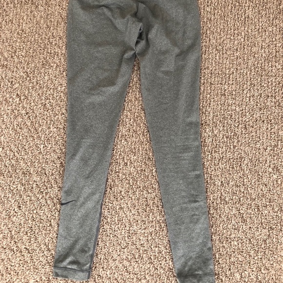 Nike pro dry fit workout leggings - Picture 2 of 2